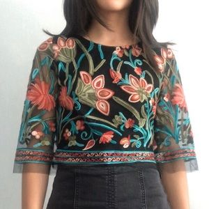 LF One Way mesh embroidered floral quarter sleeve